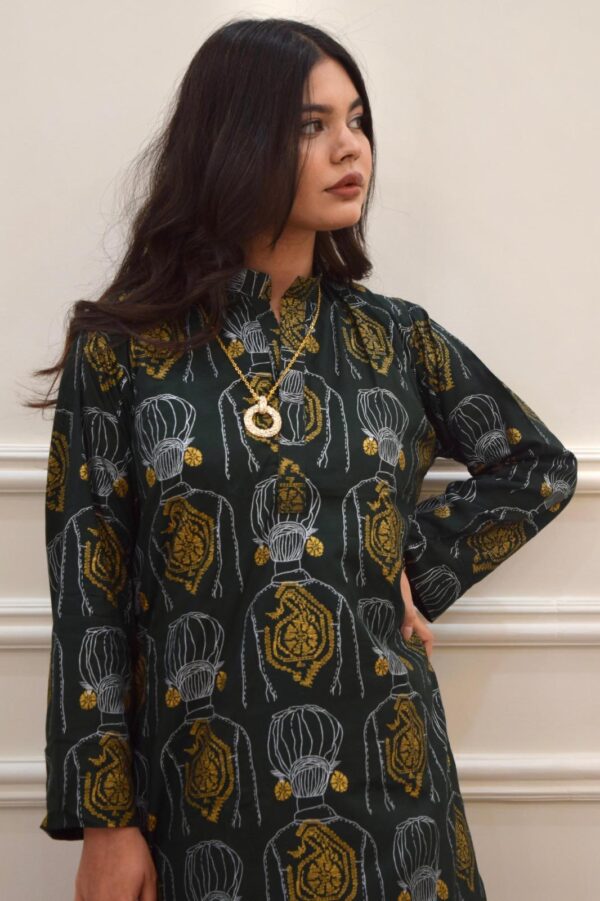 Elegant Green Printed Linen Shirt and Trouser Set for Women - Image 3